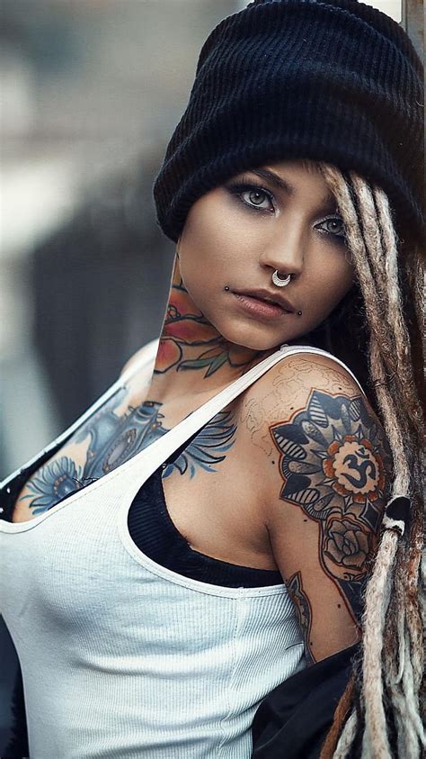 Naked Tattoo Babes Nude Pics and Videos